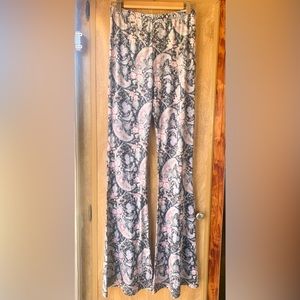 👉NOVELLA ROYALE Bell Bottom Pant